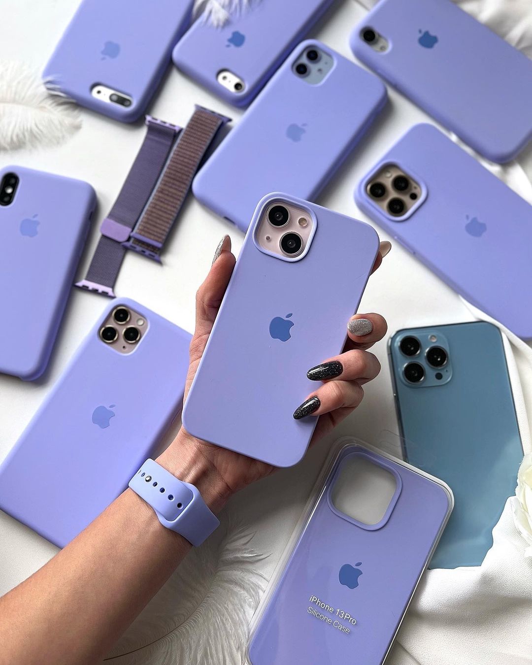 Light Purple iPhone Silicone Cover – Soft Touch, Anti-Slip & Stylish Protection