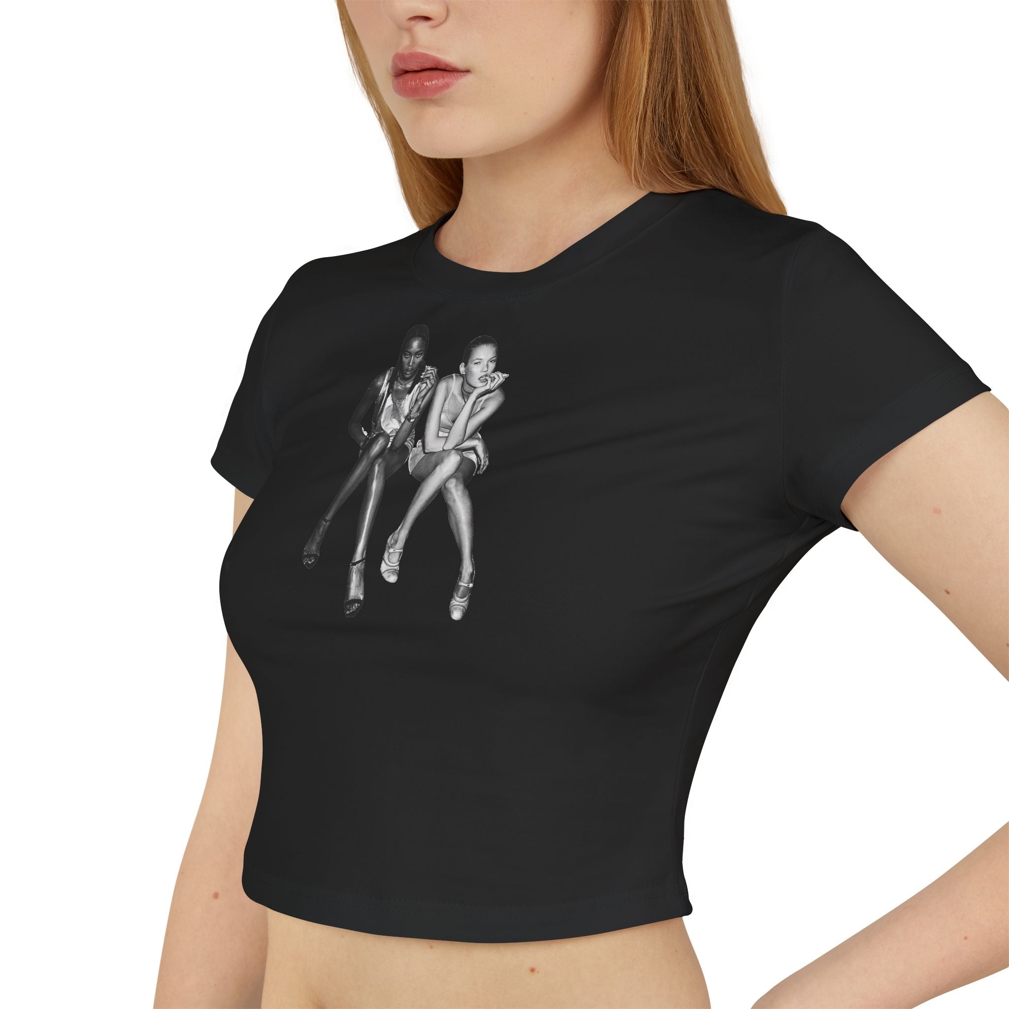Black Baby Tee with Retro Model Graphic – Cropped Streetwear Top